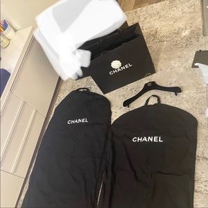 Chanel garmet bag/paperbag/hanger bulk